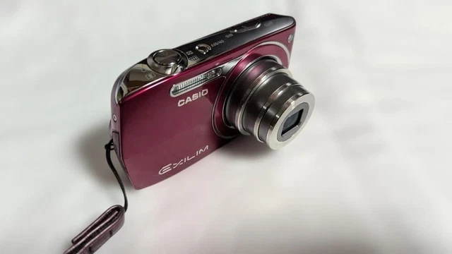 CASIO EXILIM EX-Z2000 Red 14.1MP Tested Working With Battery From