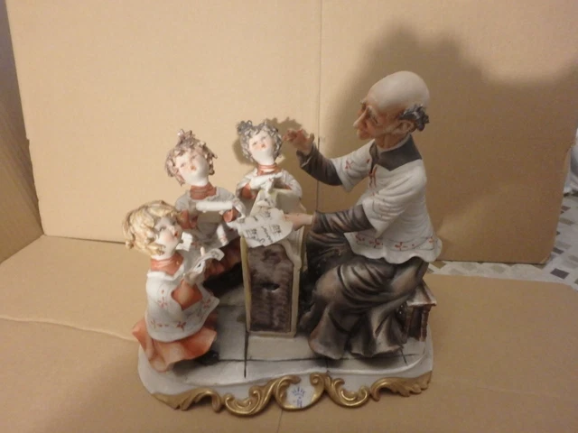 "Capodimonte Feines Italienisches Porzellan Schöne Signierte Figur ""Der Chor"