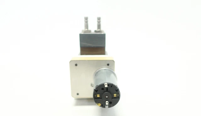 Thomas 71200138 86-016-06 Vacuum Pressure Pump D1/s 170upm 24v 3/16in