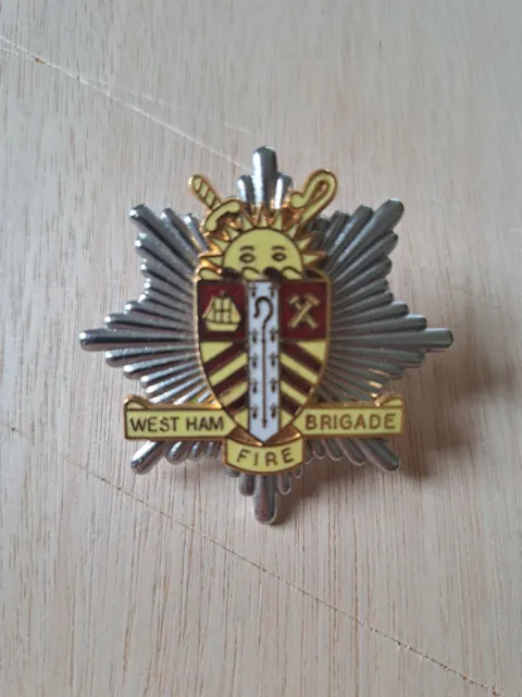 fire brigade cap badge FireFighter  Service