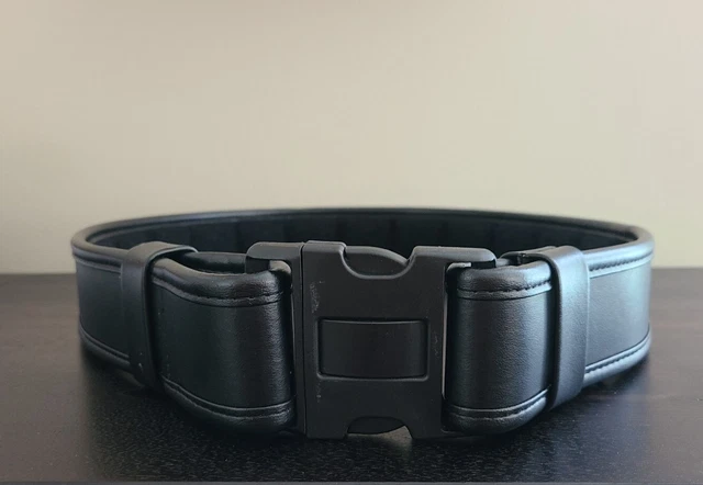 Bianchi Accumold Elite Duty Belt Plain Fits 40-42 Inch smooth Black Safariland