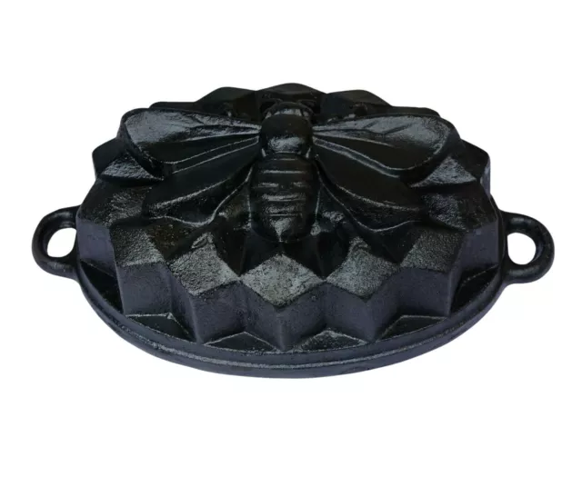 Vintage Cast Iron Bee pan - Bee mold baking pan  (# 16034)