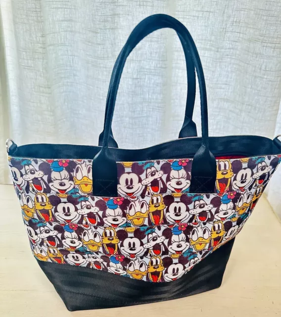 HARVEYS DISNEY Couture Mickey Best Friends Seatbelt Tote Bag Purse 15x10.5x6”