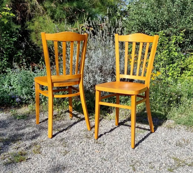 LOTS 2 chaises bistrot vintage / 18 chaises dispo no baumann