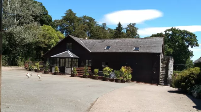 Late Deals - 5* Cyfie Farm, Sheep Dip Cottage, Sleeps 4, Hot Tub, log burner