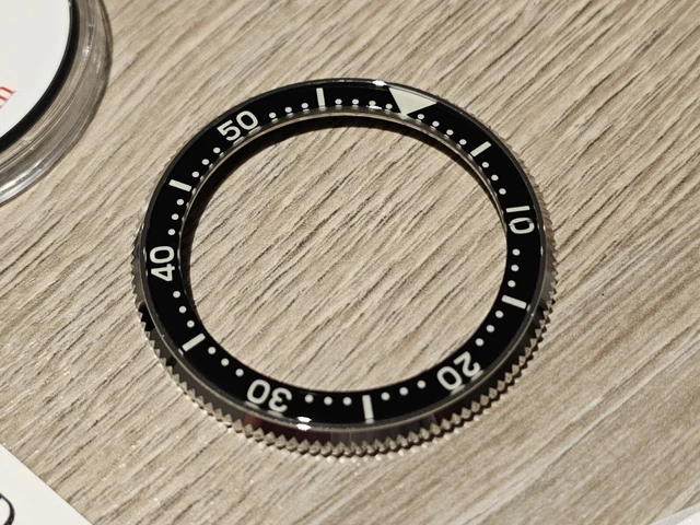 Sapphire hotsell bezel insert