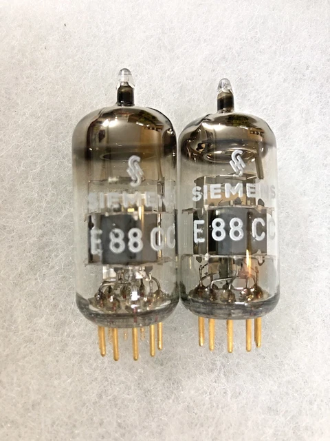 one Miniwatt Dario E88CC green logo code 7L.8 F9F5 tested strong like