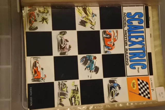 SCALEXTRIC CATALOGUE EDITION 8 1967 with original price list excellent