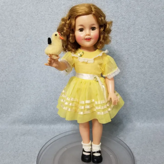 17" vintage Ideal SHIRLEY TEMPLE doll in Tagged dress ST-17 1957 "TLC"