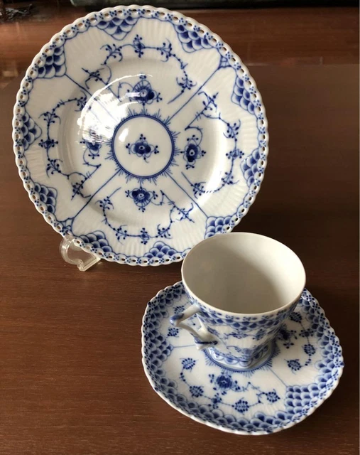 Royal copenhagen #27 Blue Fluted Full lace Tea Cup