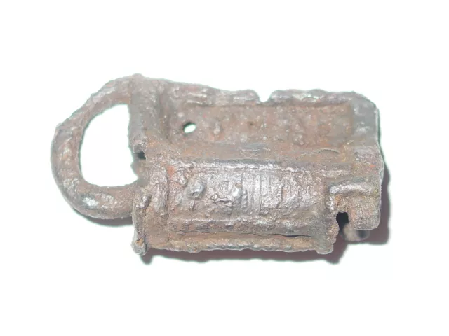 Fine  Viking Iron  padlock. c 800-1000 AD 3