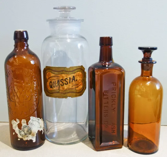 4 Antique Glass Apothecary Pharmacy Tincture Bottles Prickly Ash Bitter Quassia