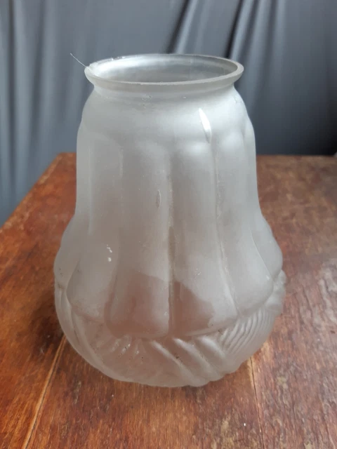 Ancien Globe De Lustre En Verre à Gradins – Vintage Par Taito, XXe Siècle