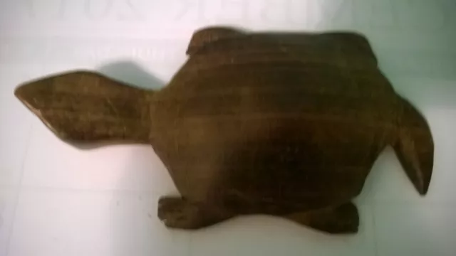 ANTIQUE/OLD VINTAGE WOOD CARVED TURTLE FIGURINE Appr. 5 1/2" x 3 1/8"