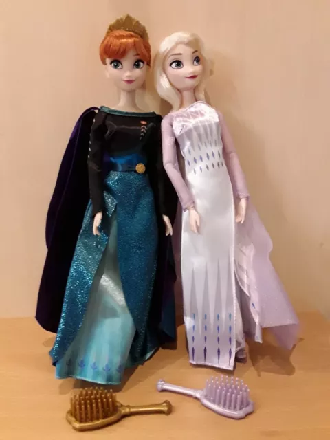 Disney Store Classic Frozen Elsa and Anna Dolls