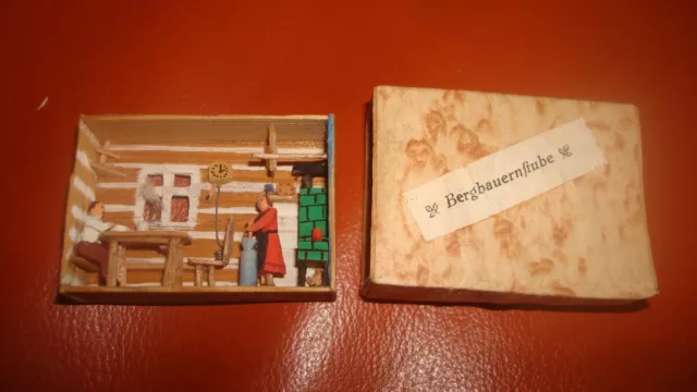 Miniatur Streichholzschachtel" bergbauernstube"Seiffen  1930