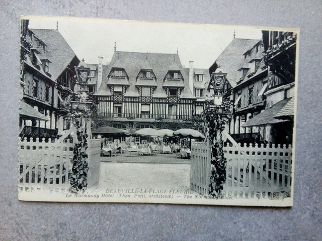 Deauville - DEAUVILLE 'La Plage fleurie' Normandy-Hôtel ,entrée rue
