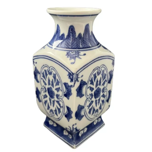 Chinese Blue and White Porcelain Vase 4 Sided Bottle Vase Vtg Chinoiserie 8”