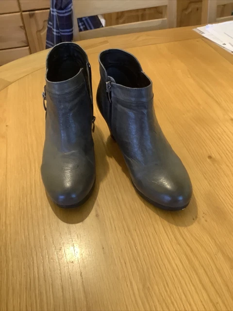BELLISSIMO DARK GREY Ankle Boots Size 5 Sold By Pavers 21.99