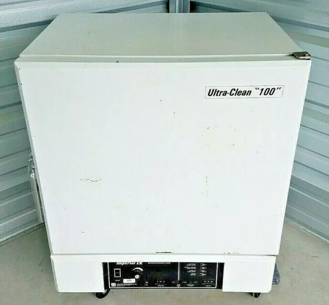 Lab-Line 3499M-3 Imperial IV Ultra Clean 100 Microprocessor Oven