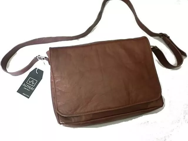 Tracolla  Postino Messenger Bag In Vera Pelle, Mod: Gio Medium - Amaranto