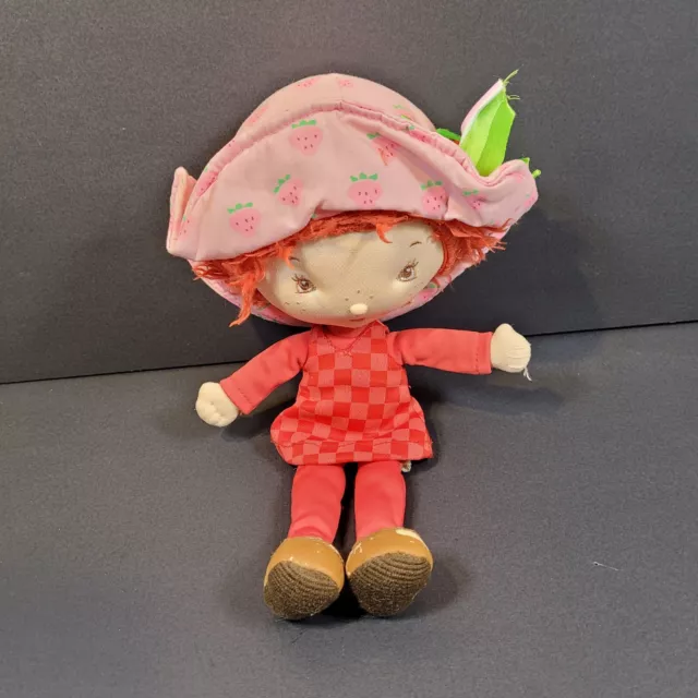 Ban Dai Plush Doll Strawberry Shortcake Vintage 2003 Stuffed Soft Girl