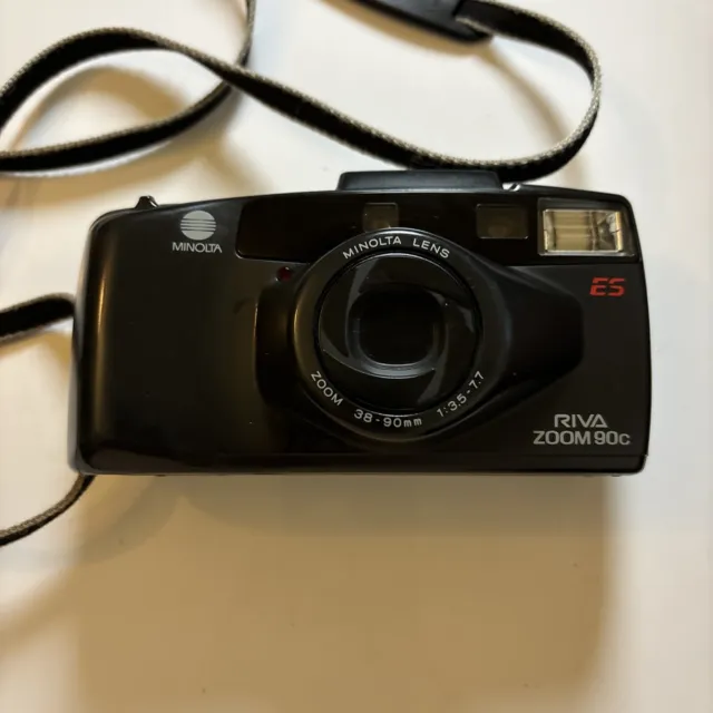 Minolta Riva Zoom 90c 35mm Film Camera *Camera Lid Broken*