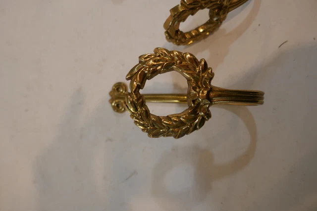 Rare Antique Luarel Wreath  Pair Wall Mount Hooks Brass Floral  Wreath 2