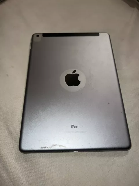 Apple iPad 5th Gen. 32GB, Wi-Fi + Cellular (Unlocked) - Silver Good Condition 2