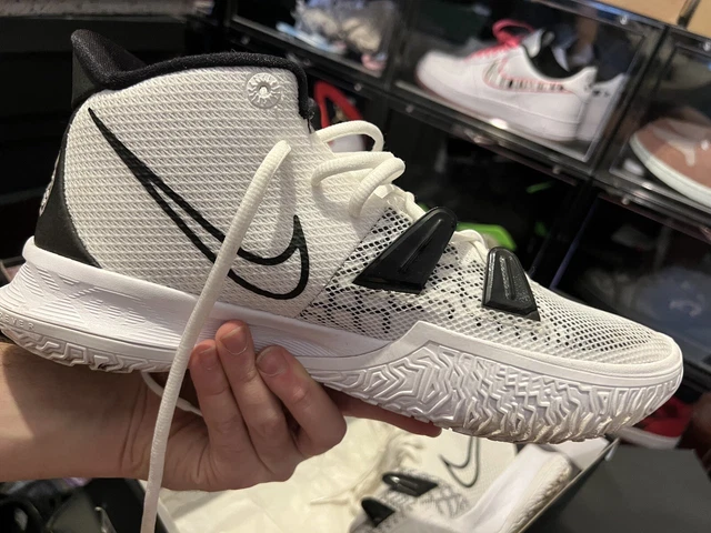 Scarpe kyrie store Vendita