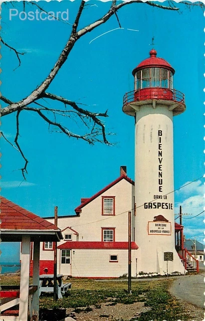 Canada, Quebec, Matane, Lighthouse, Dexter Press No. 22422-C