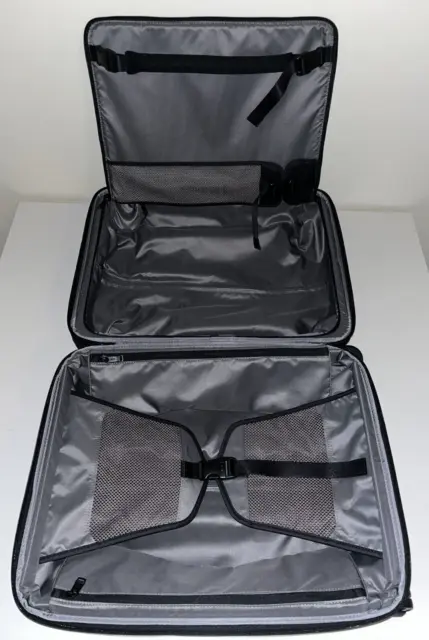 NWOT - Tumi - Alpha 3 - Continental Expandable 4 Wheeled Carry-On - 1171621041 9