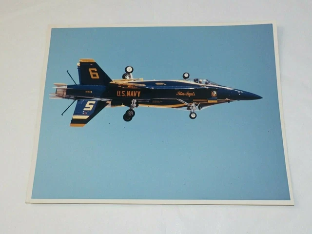 MCDONNELL DOUGLAS F/A-18 Hornet BLUE ANGELS flying INVERTED 1987 Color ...