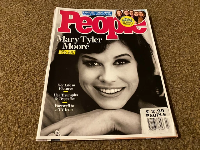 PEOPLE Mary Tyler Moore 1936-2017: Celebrating The Life Of A TV Pioneer: : The Editors Of PEOPLE: 9781683309673