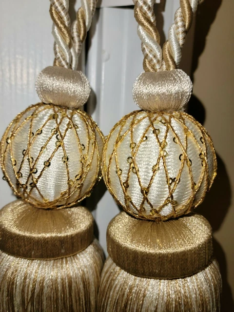 Elegant Embellished Home Decorative Twisted Cord tieback, set of 2, Gold/White
