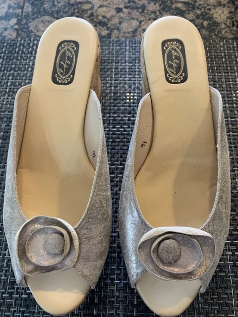 Salpy Lily Platinum Handmade Shoes Size 9,5