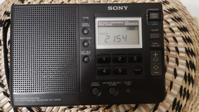 Radio World Band Sony ICF-SW30 – 12 Bandes FM/SW – Vintage Synthétisé – Fabriqué Au Japon