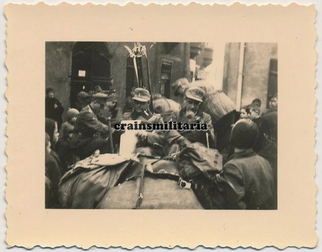 Orig. Foto Gebirgsjäger Offizier m. Orden 7.Geb.Div. in HALL Tirol Österreich