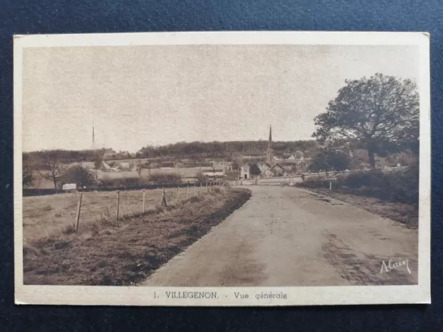 Carte Postale Ancienne VILLEGENON Cher VUE GÉNÉRALE du VILLAGE vers 1930