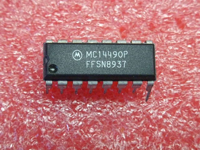 Circuit Intégré ST232CN - Driver Et Receiver RS-232 Multi-canaux 5V, Neuf Sous Emballage