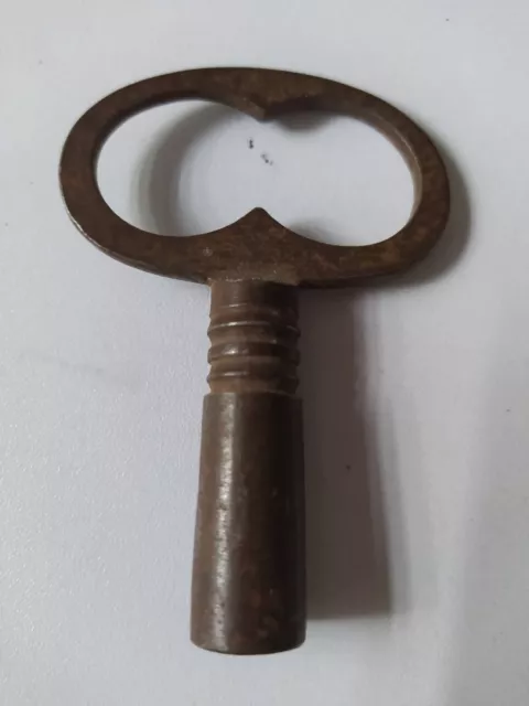 Ancienne clé carrée env. 7 mm pour armoire électrique