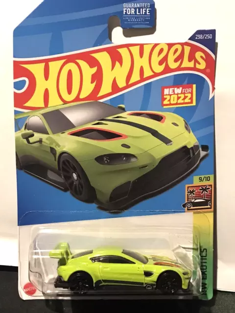 Hot Wheels Aston Martin Vantage GTE HW Exotics 9/10 Green 238/250 NEW