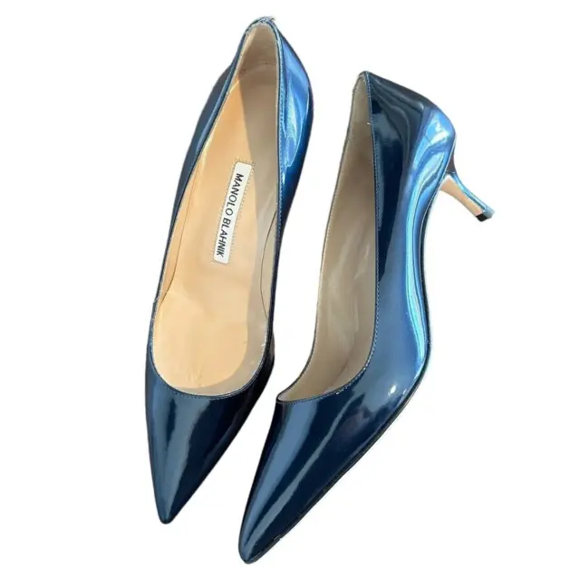 Manolo Blahnik BB 50 Navy Blue Pointed Toe Pumps 39 Fit Small