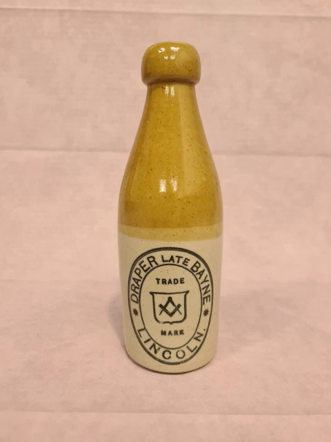 Antique/Vintage Draper Late Bayne Lincoln Ginger Beer Bottle