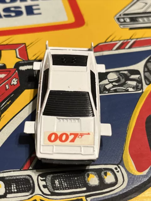 CORGI JUNIOR JAMES BOND 007 LOTUS ESPRIT 1977 (clean)