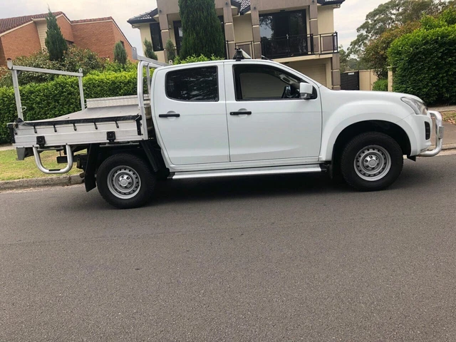 2017 Isuzu Dmax Automatic Dual Cab Turbo Diesel - Excellent condition ute 3