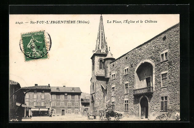 CPA Ste-Foy-L´Argentière, La Place, l´Eglise et le Chateau 1912