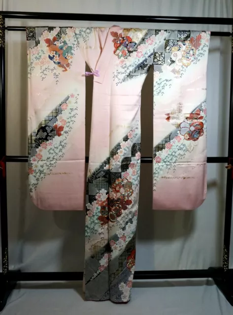 Japanese kimono SILK"FURISODE" long sleeves, Gold thred , Embroidery, 5' 3".3267