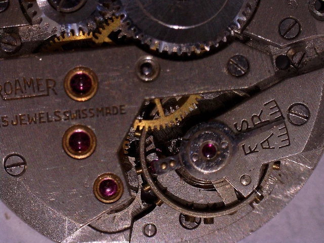 Rochet (Ratchet Wheel) Neuf Pour Mouvement Roamer 400 - Réf. 415 MST 1728 - NOS - Fabriqué En Suisse