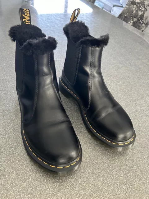 DR MARTEN 2976 Black Leonore Faux Fur Lined Chelsea Boots Size